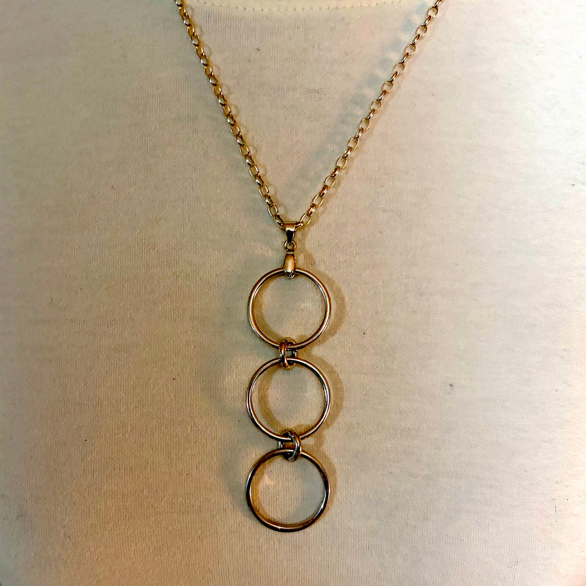 Sterling Silver Triple Interlocking Circle Pendant Necklace | 20-Inch Chain