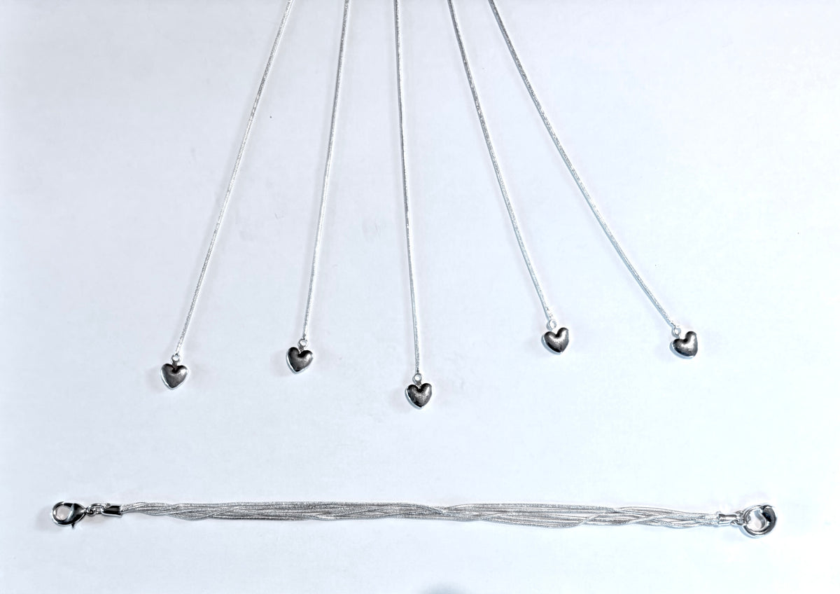 Three-heart necklace with warm-toned centers
