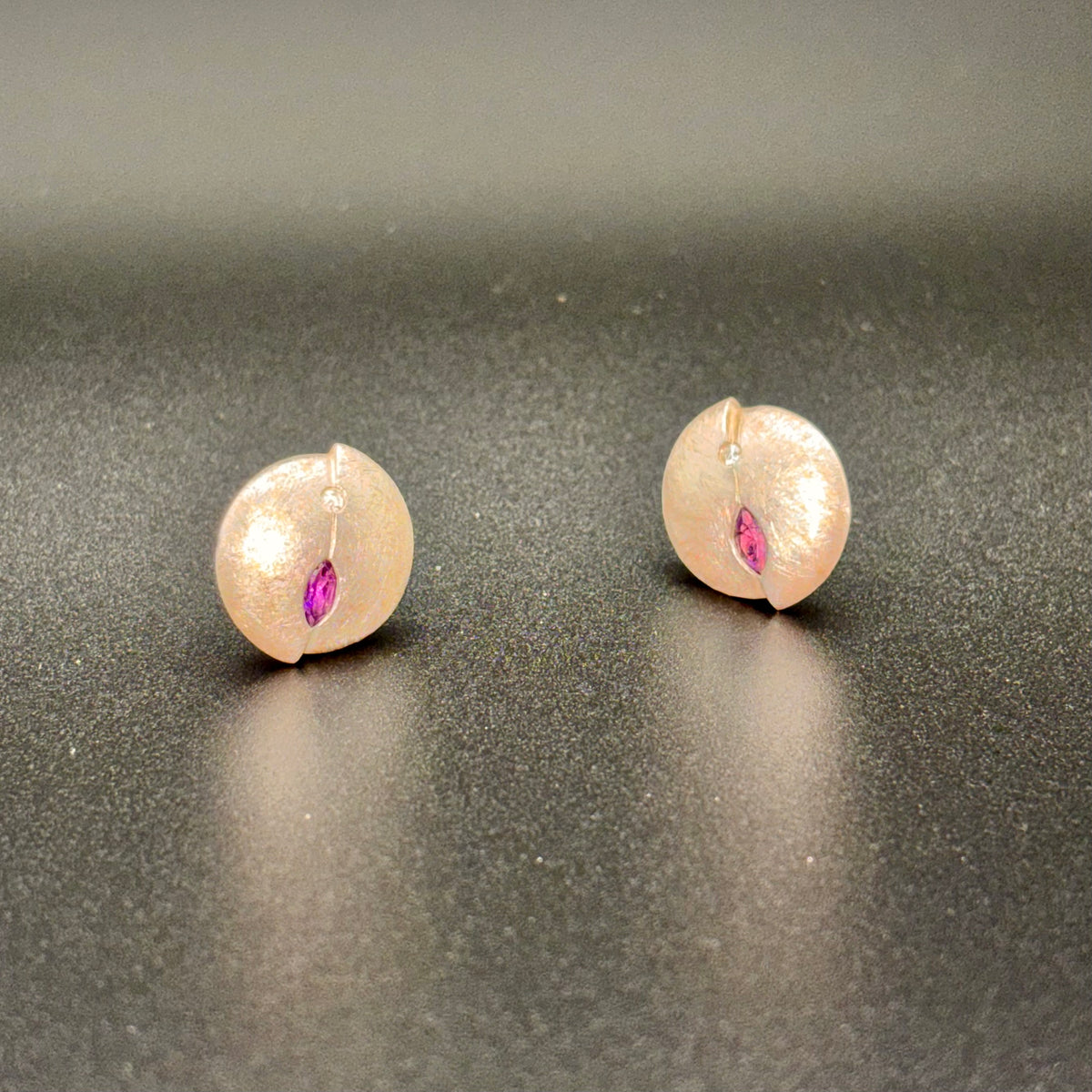 Vintage 1980s Sterling Silver Shell Earrings | Natural Diamond & Amethyst