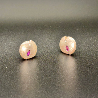 Vintage 1980s Sterling Silver Shell Earrings | Natural Diamond & Amethyst